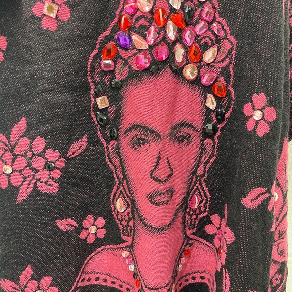 Frida Kohl Poncho embellished ( all sizes) - Picture 8 of 8
